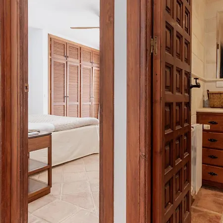 Villa Charming Andalusian-style *