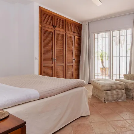 Charming Andalusian-style Villa *