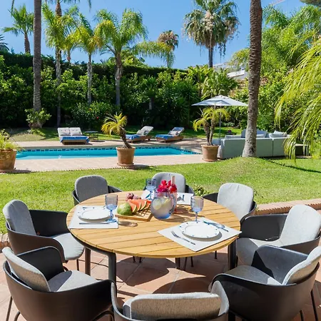 Villa Charming Andalusian-style *