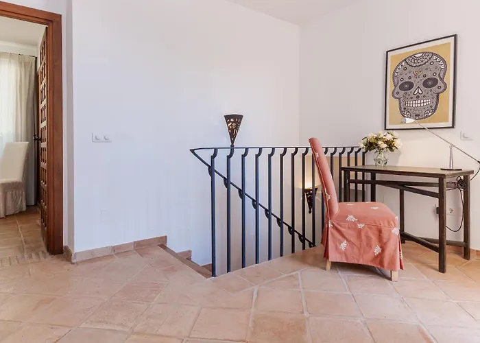 Charming Andalusian-style Villa *