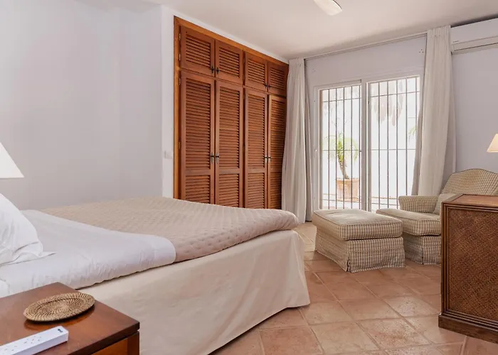 Charming Andalusian-style Villa *