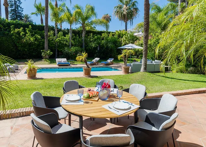 Villa Charming Andalusian-style *