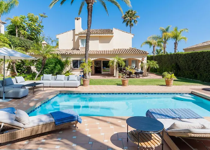 Villa Charming Andalusian-style Marbella