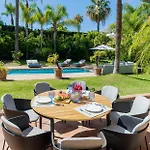 Villa Charming Andalusian-style *