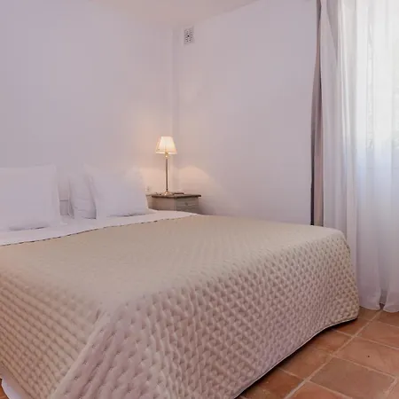 Villa Charming Andalusian-style Marbella